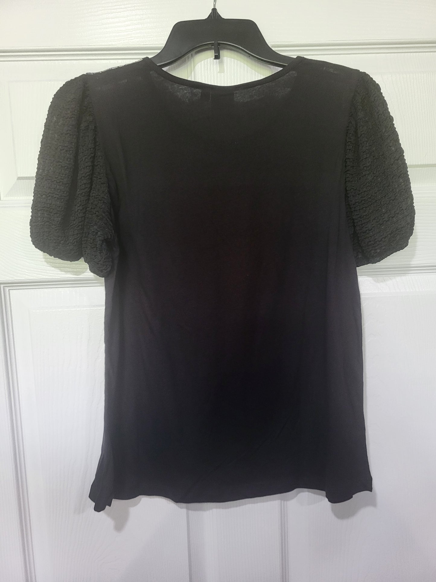 Ladies Grace & Emma black w/ colorful pattern edging around the collar