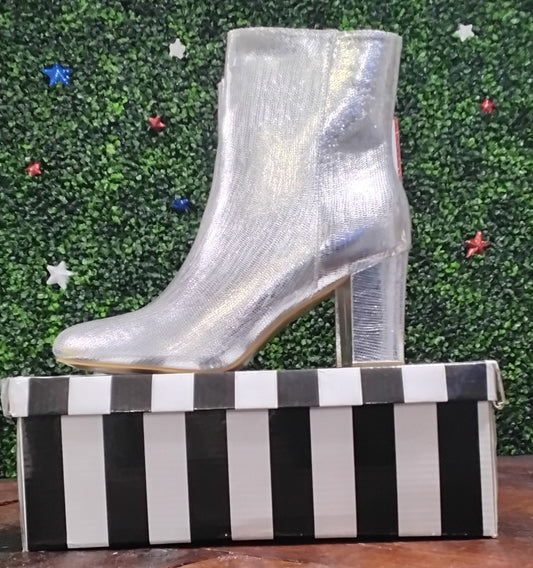 GIA Silver Boots