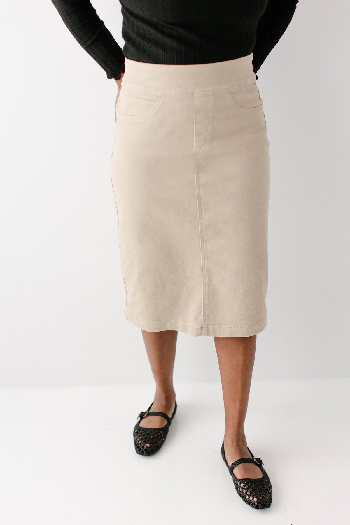 Sara Stretch Denim Skirt in Khaki