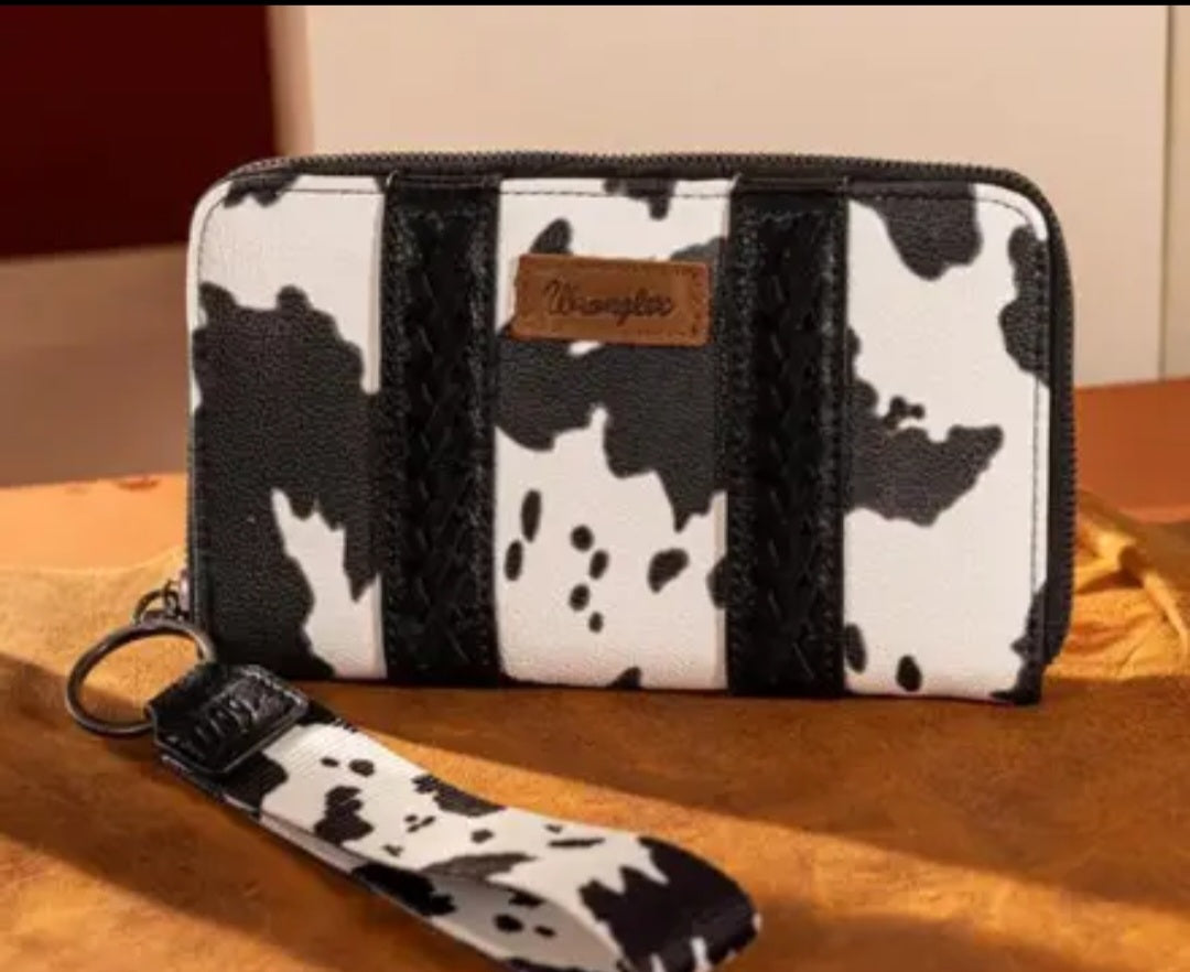 Wrangler Southwestern Art Cowprint Wallet