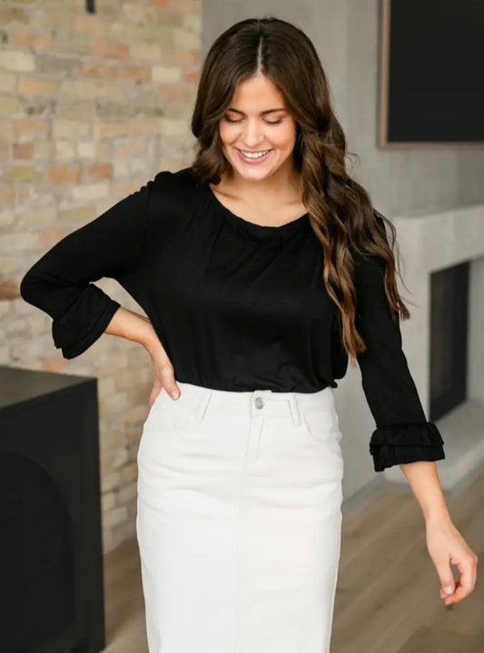 Essential Ruffled 3/4 Sleeve Top