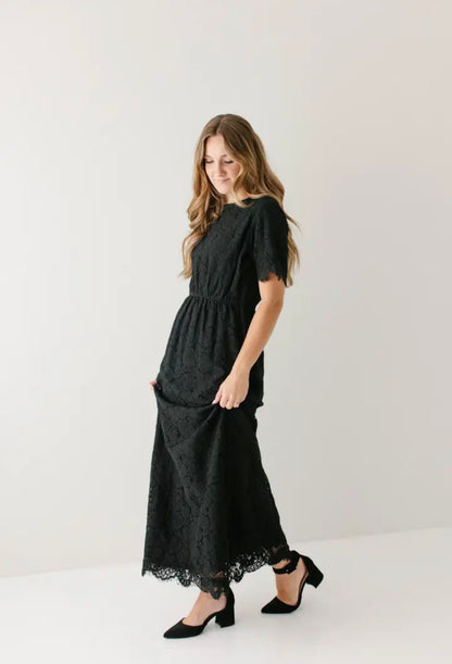 Odessa' Round Neck Lace Maxi Dress