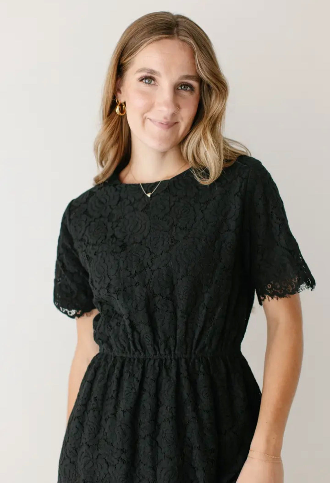 Odessa' Round Neck Lace Maxi Dress
