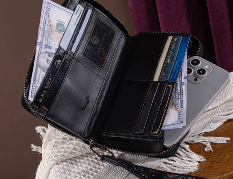 Wrangler Aztec Embroidered Whipstitch Wristlet